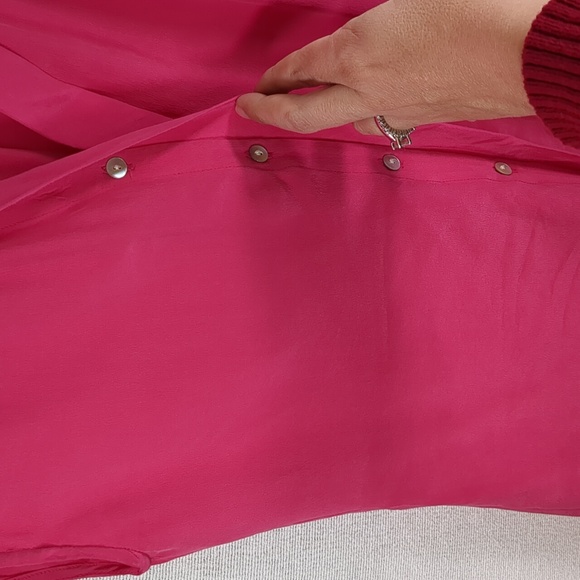Max Studio Women's 100% Silk Sleeveless Blouse in Hot Pink Size XS - Picture 7 of 11
